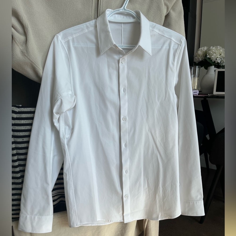 Lululemon New Venture LS shirt Slim Fit
